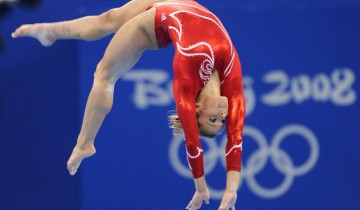 足彩网_恩比德缺阵真相揭晓，纳斯否认新伤传闻，期待核心早日满血回归