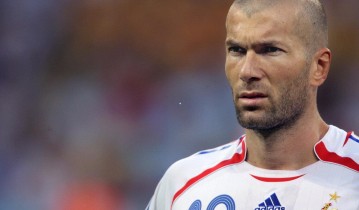 足彩网官网|小波特35分9篮板统治攻防，克拉克斯顿三双击碎鹈鹕希望送六连败