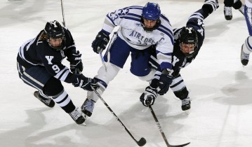 足彩网直播机构-超级杯胜负牵动赛季命脉 阿隆索警醒历史教训