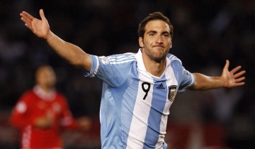 足彩网直播机构：德甲焦点对决，云达不莱梅激战斯图加特，菅原由势与施密德首发，努贝尔昂达夫主宰胜负